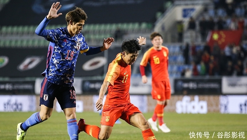 东亚杯国足与韩国比赛结果