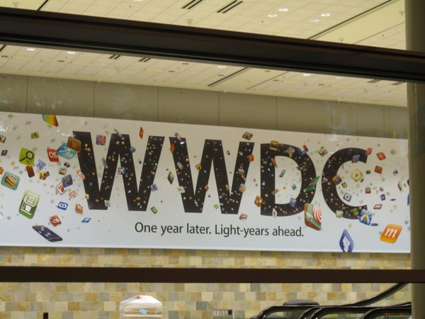 WWDC 2005宣布全线Mac产品迁移到Intel架构