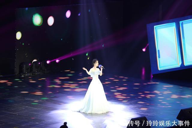 冯提莫跨年什么时候唱