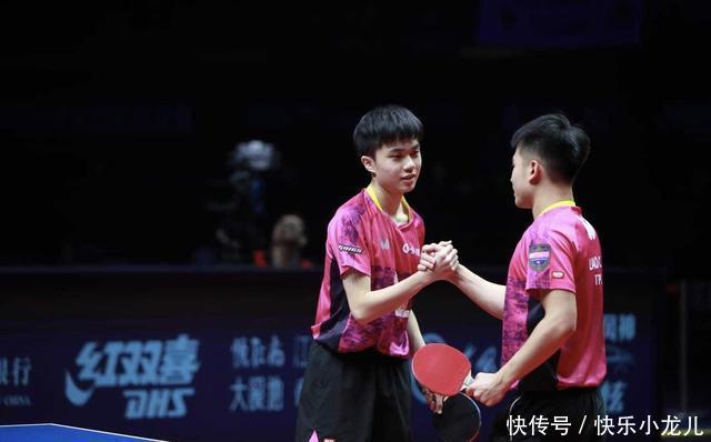 樊振东总决赛照片