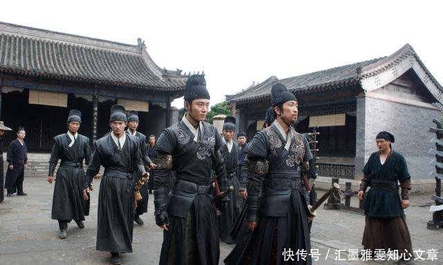 强化和权力制约的重点是