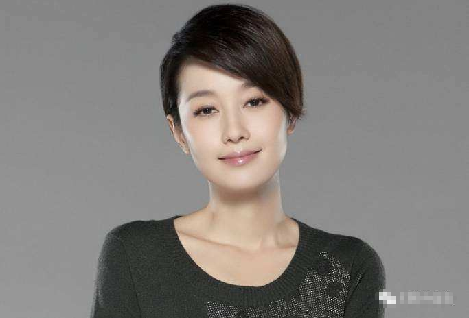 马伊琍去看文章了