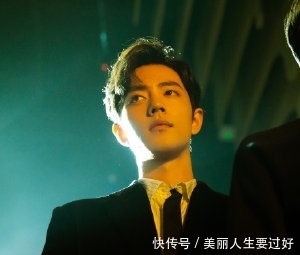 肖战几个台跨年