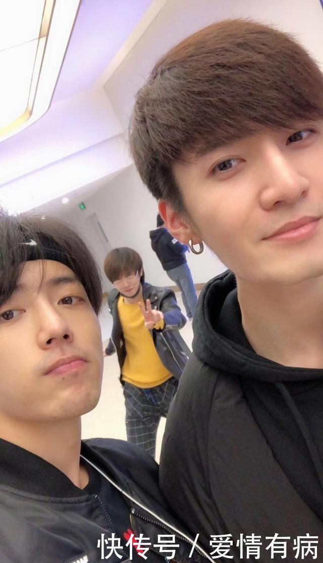 肖战王一博于斌在王一博家