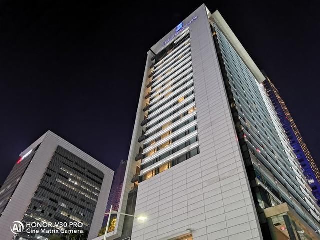 荣耀20pro与v30拍照