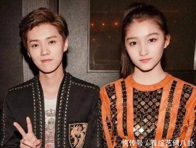 鹿晗关晓彤跨年合唱