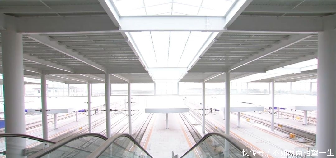 快通车的高铁
