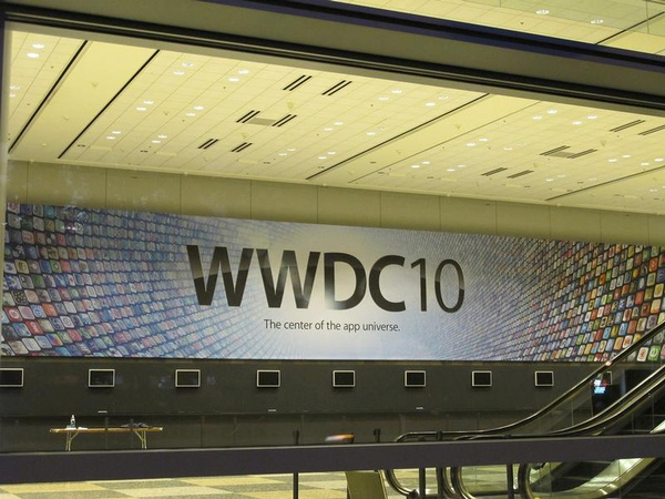 WWDC 2005宣布全线Mac产品迁移到Intel架构